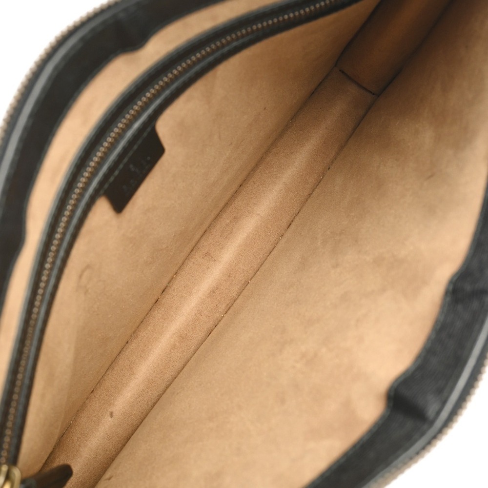 GUCCI Black Leather Clutch Bag - Picture 8 of 11